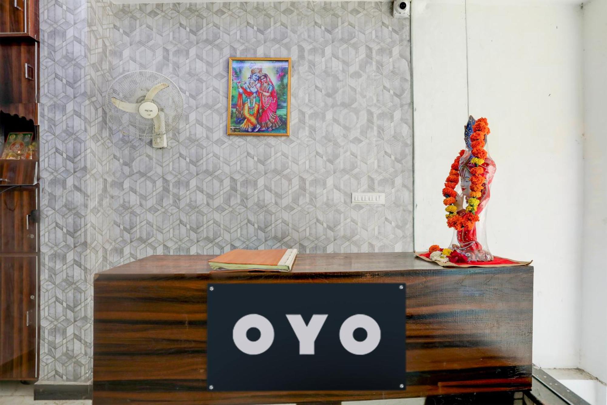 Super Oyo Hotel O Aastha Shree Dham Lucknow Exteriör bild