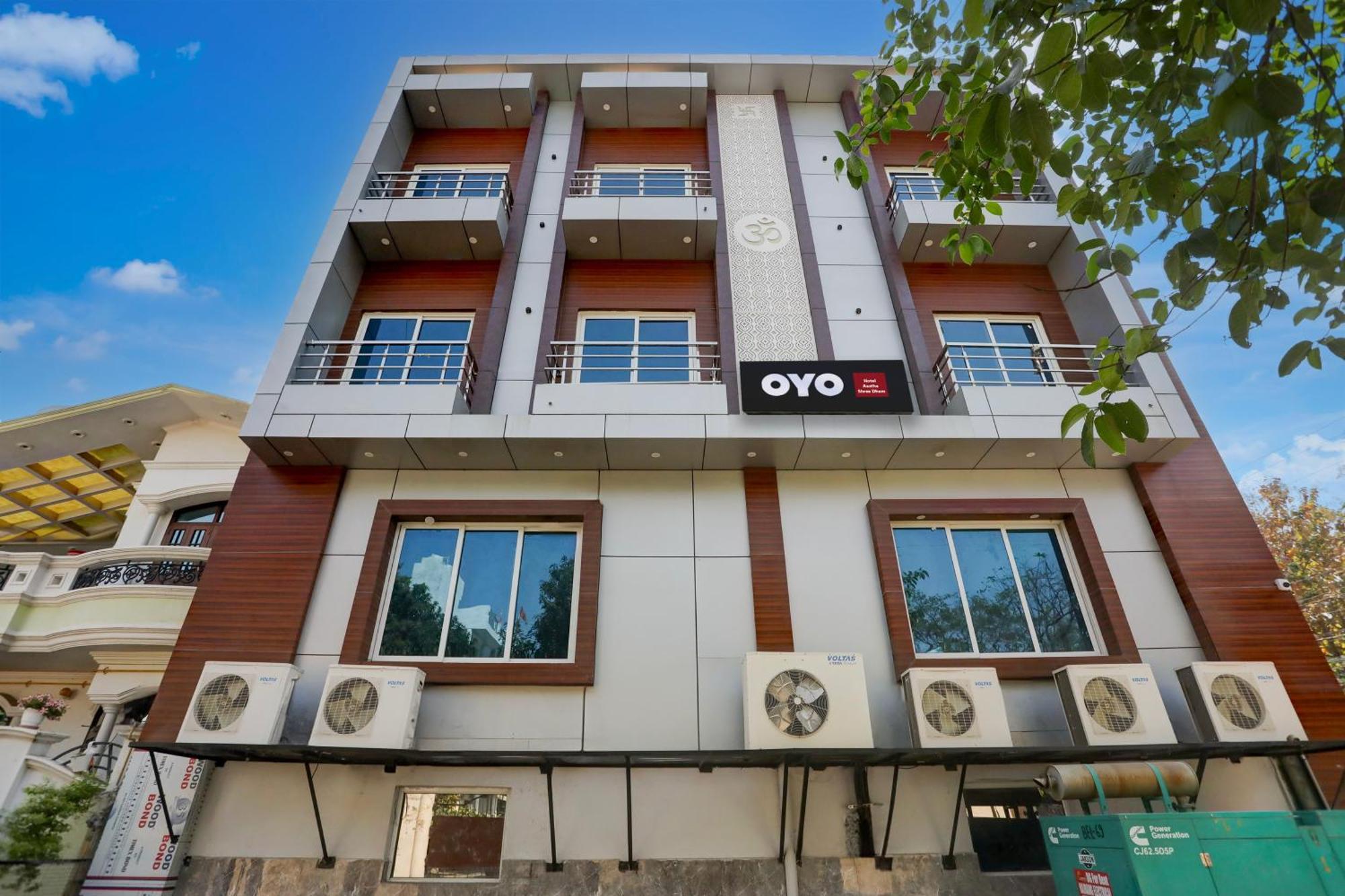 Super Oyo Hotel O Aastha Shree Dham Lucknow Exteriör bild